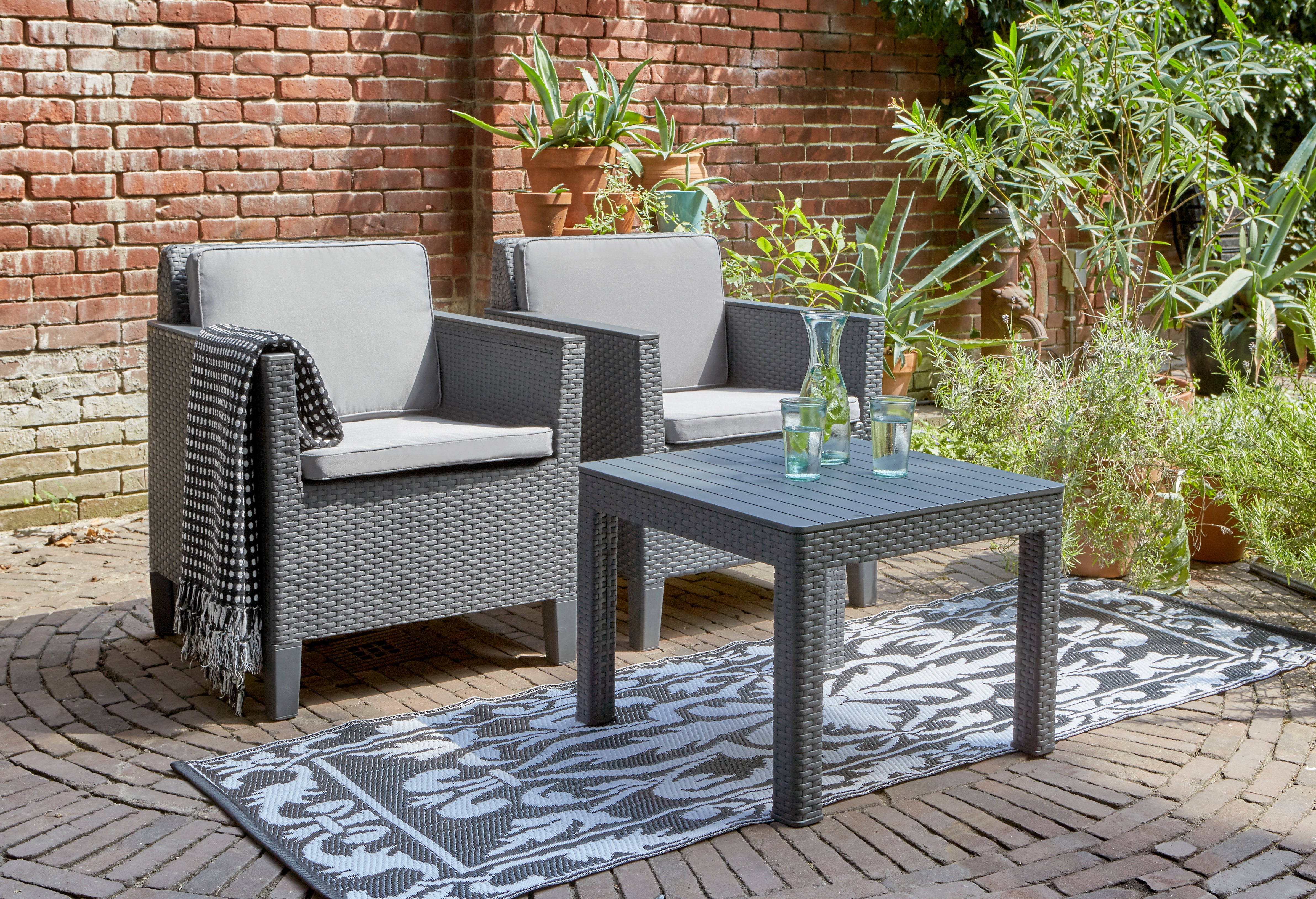 Norfolk Leisure Chicago Balcony Garden Set