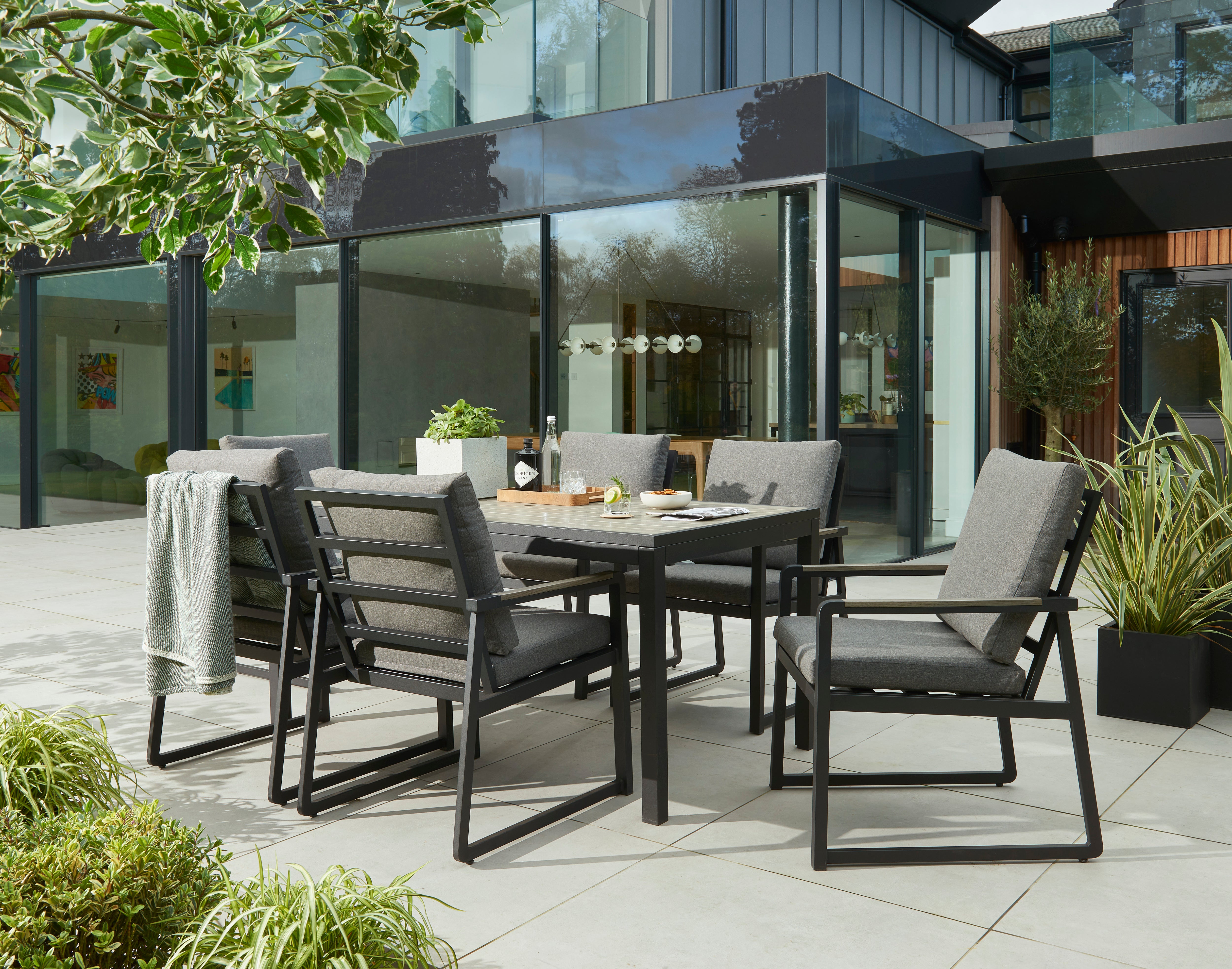 Hemsby 6 Seater Rectangular Dining Set - Black Aluminium Frame & Light Taupe Cushions