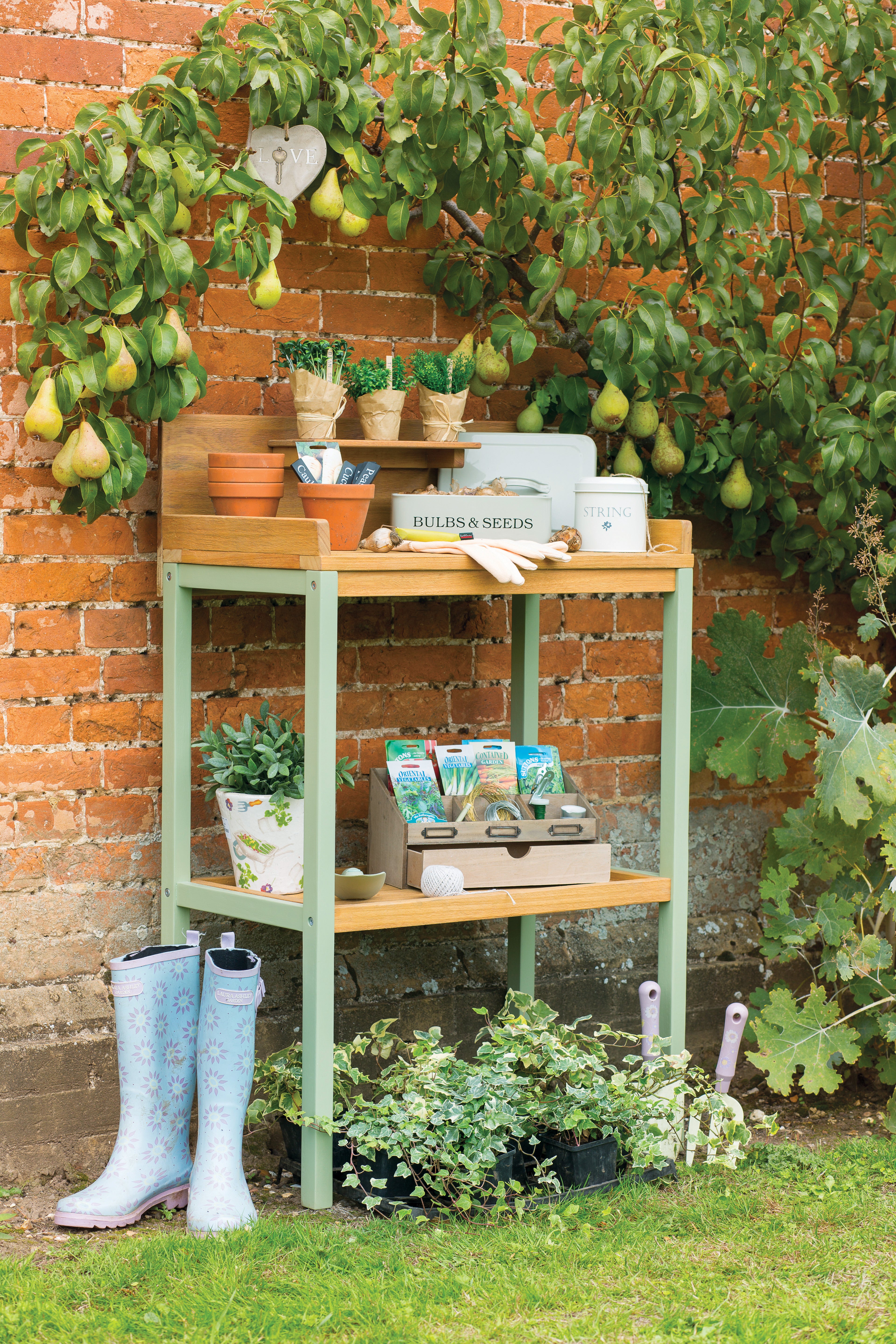 Norfolk Leisure Verdi Wooden Potting Plant Table