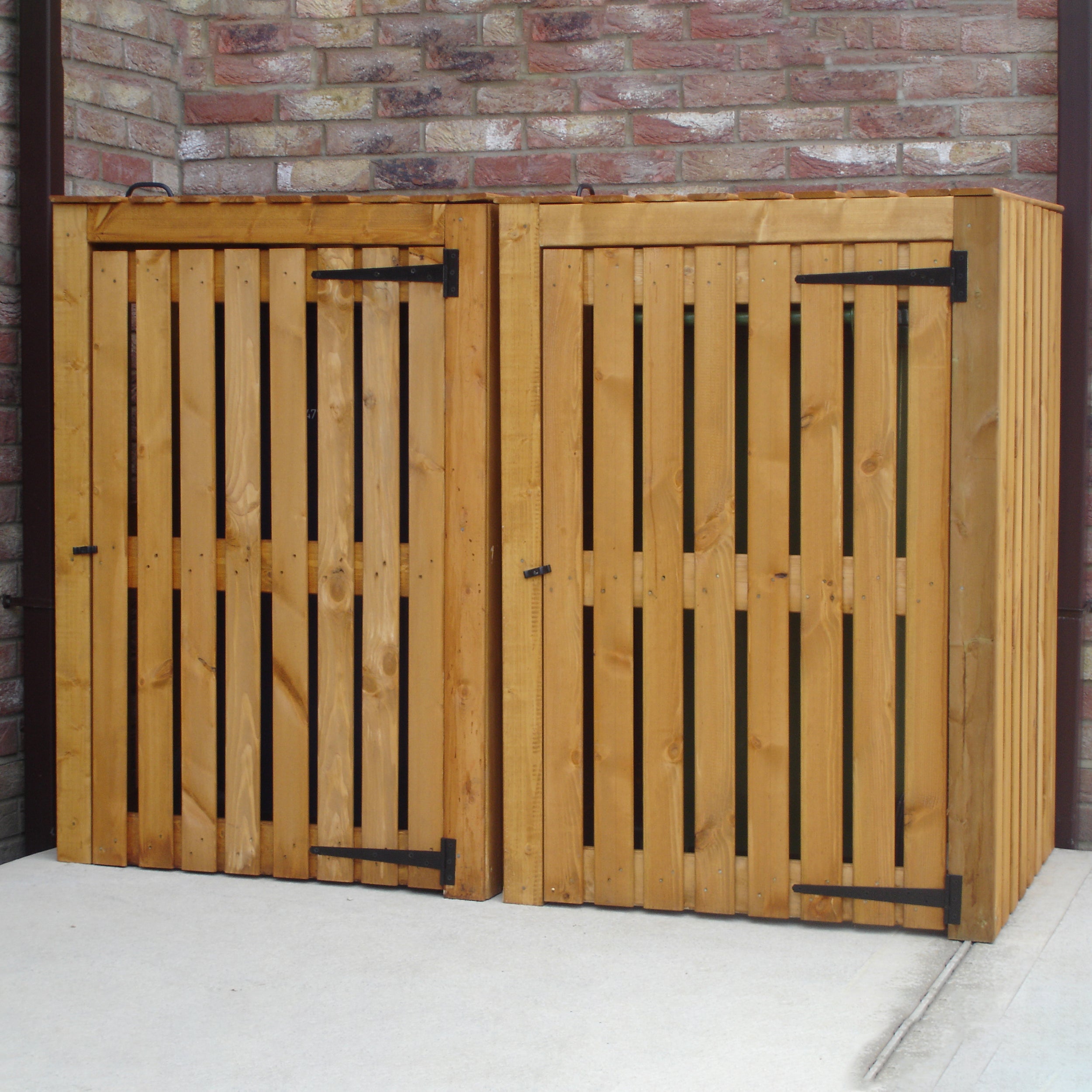 Shire Wooden Double Wheelie Bin Store