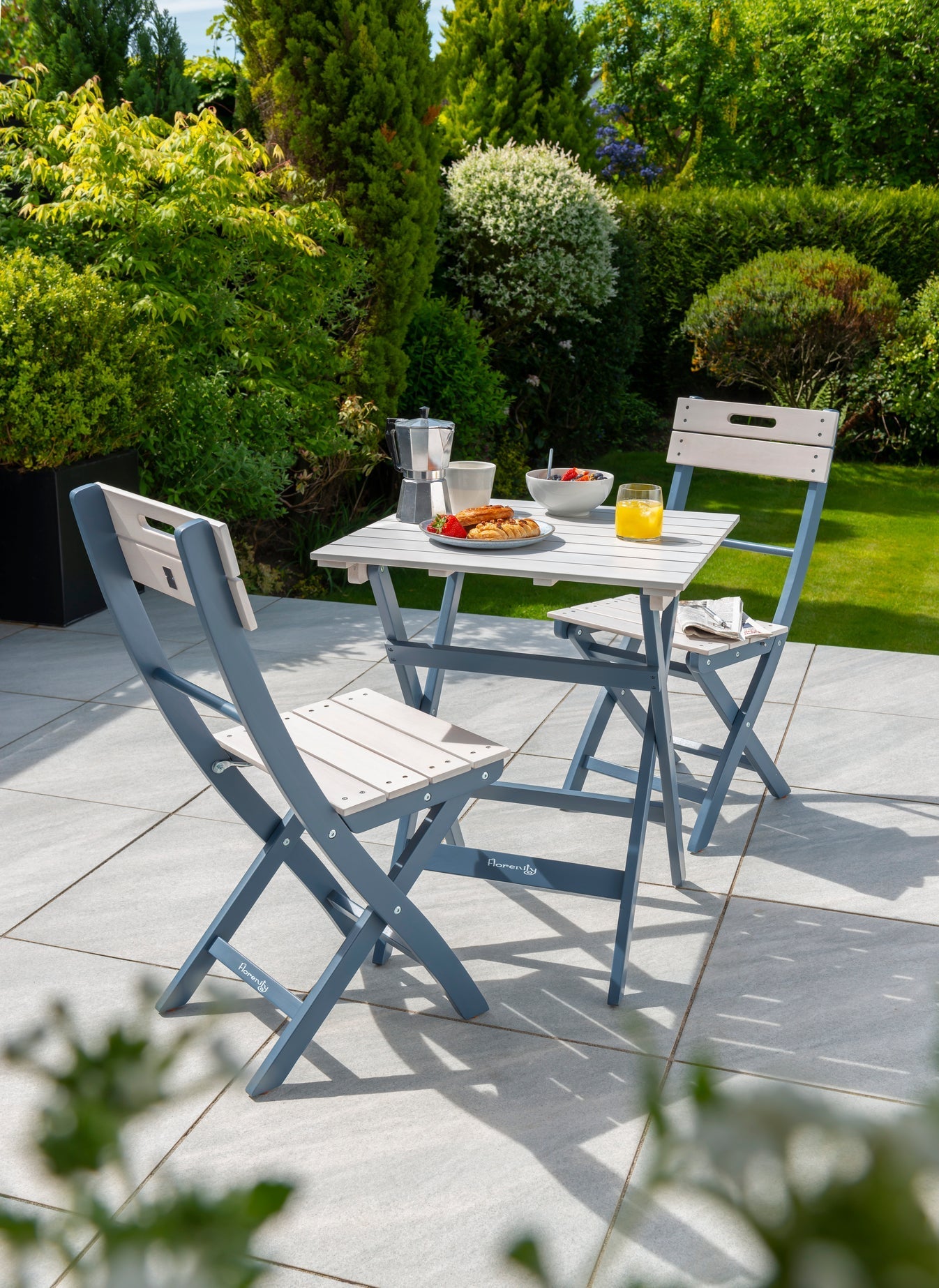 outdoor bistro patio set