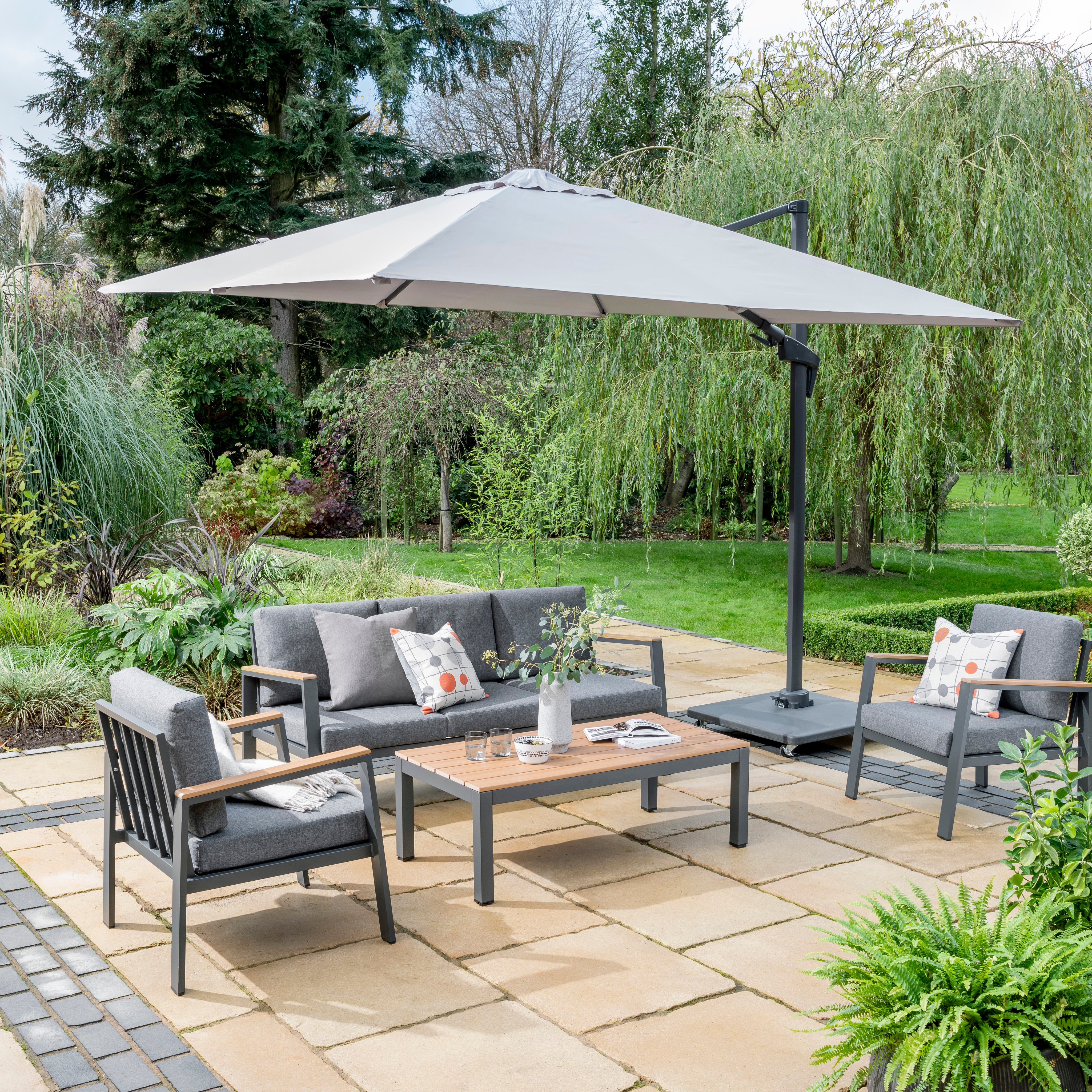 Easton Garden Lounge Set Anthracite Aluminium Frame with Poly Wood Table Top and Sides - Grey Cushions