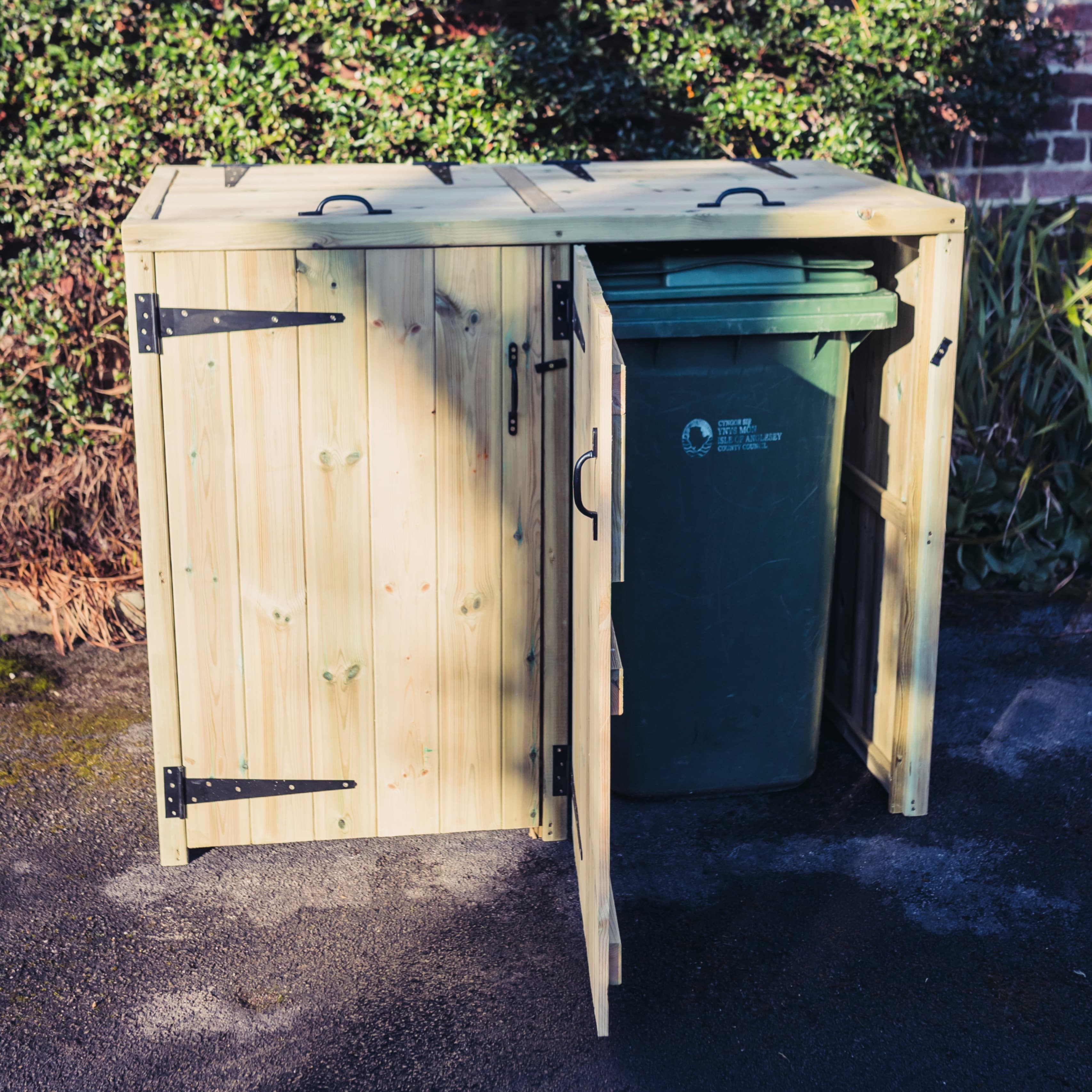 Deluxe Wooden Double Wheelie Bin Store - Churnet Valley