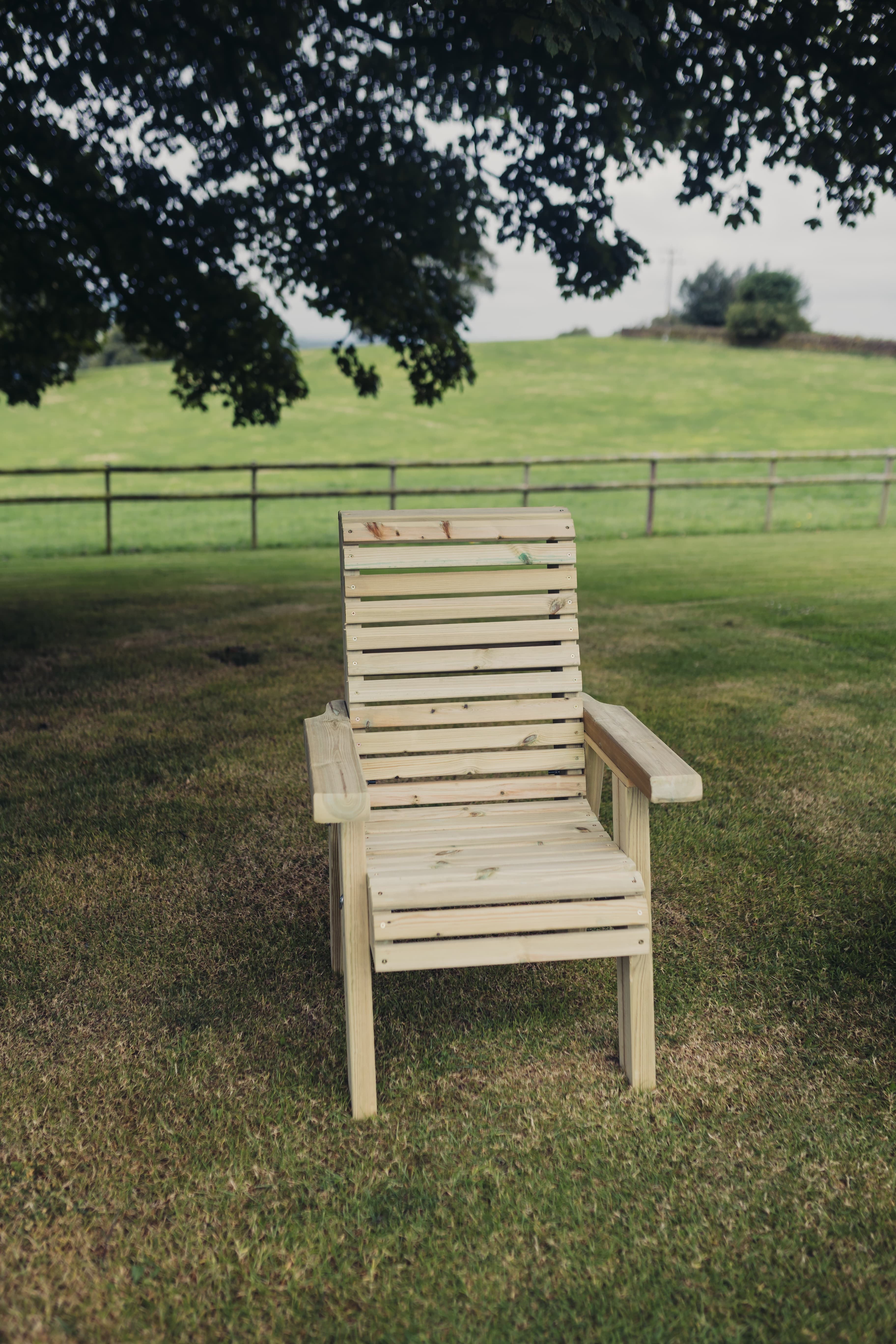 Ergo Chunky Wooden Single Garden Armchair - Churnet Valley