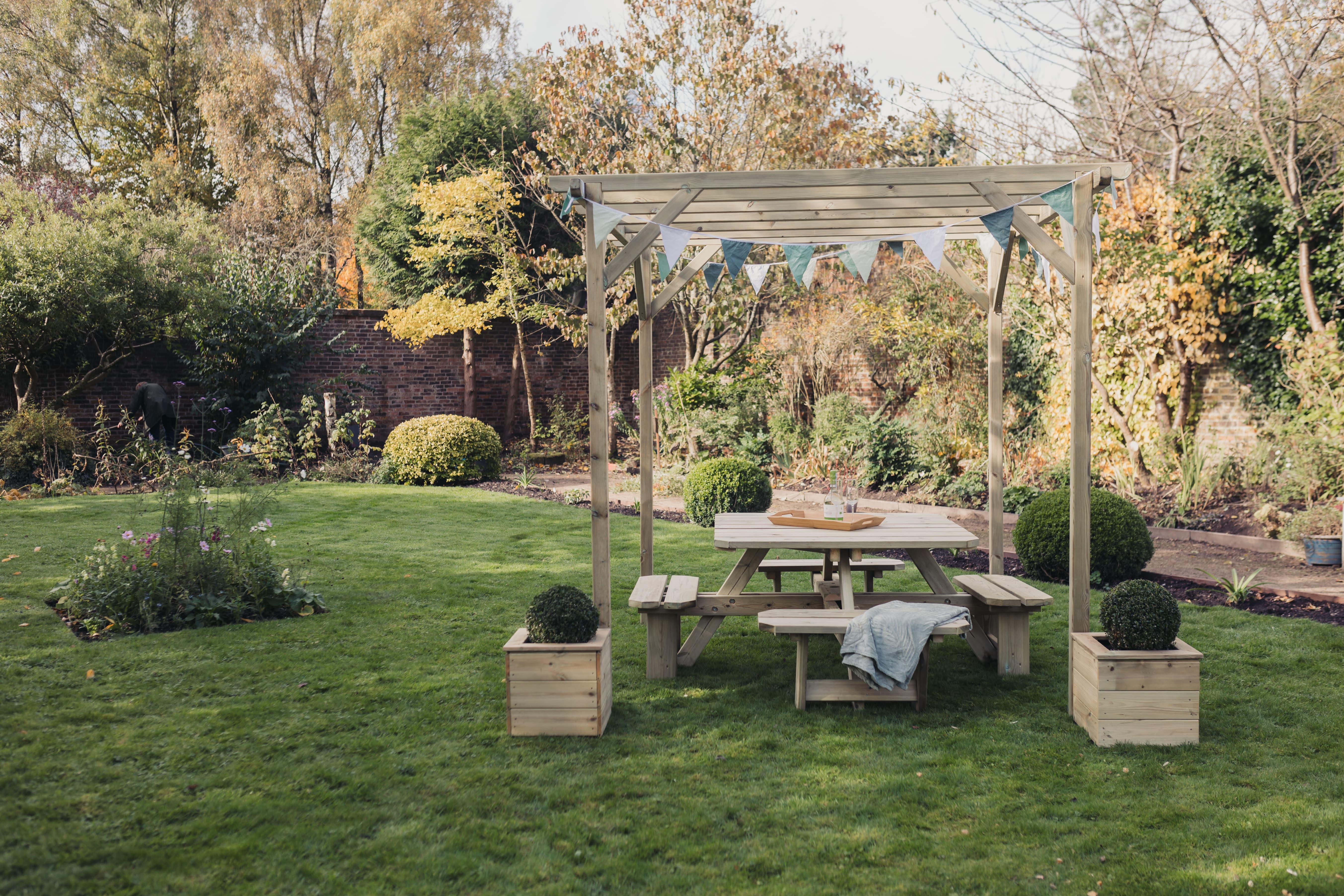 Contemporary 2.4m x 2.4m Wooden Garden Pergola & Gazebo