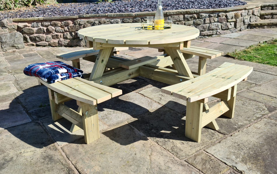Westwood Chunky Wooden Round Picnic Table - Churnet Valley