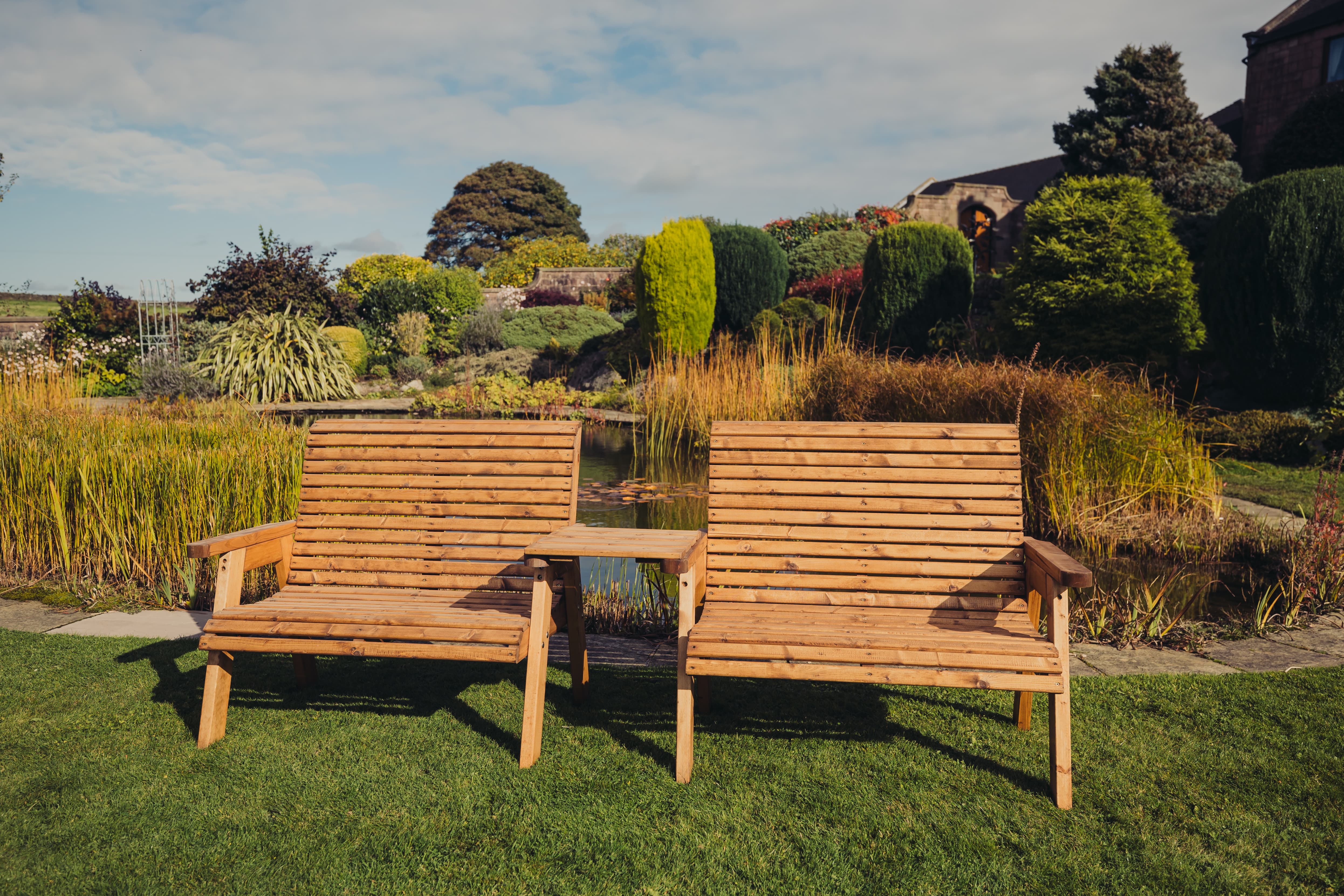 Valley 4 Seat Wooden Garden Love Seat & Double Bench with Straight Tray