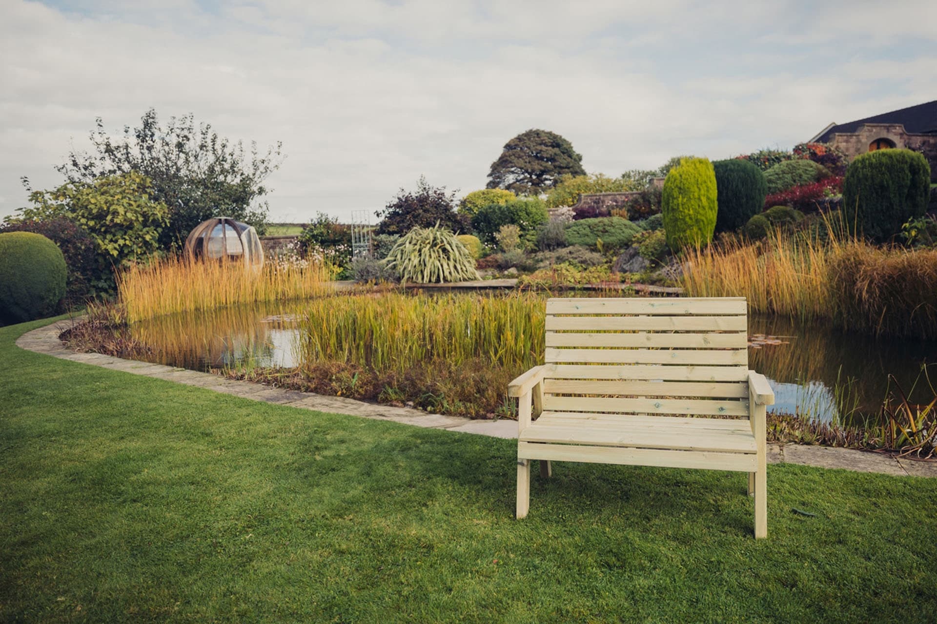 Clover Chunky Wooden Garden Bench - Churnet Valley