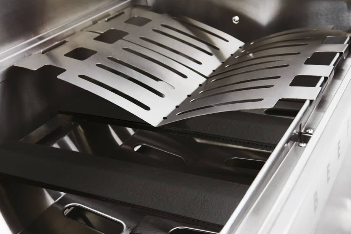 BeefEater Signature 7000 Series Classic Built in 4 Burner Gas BBQ