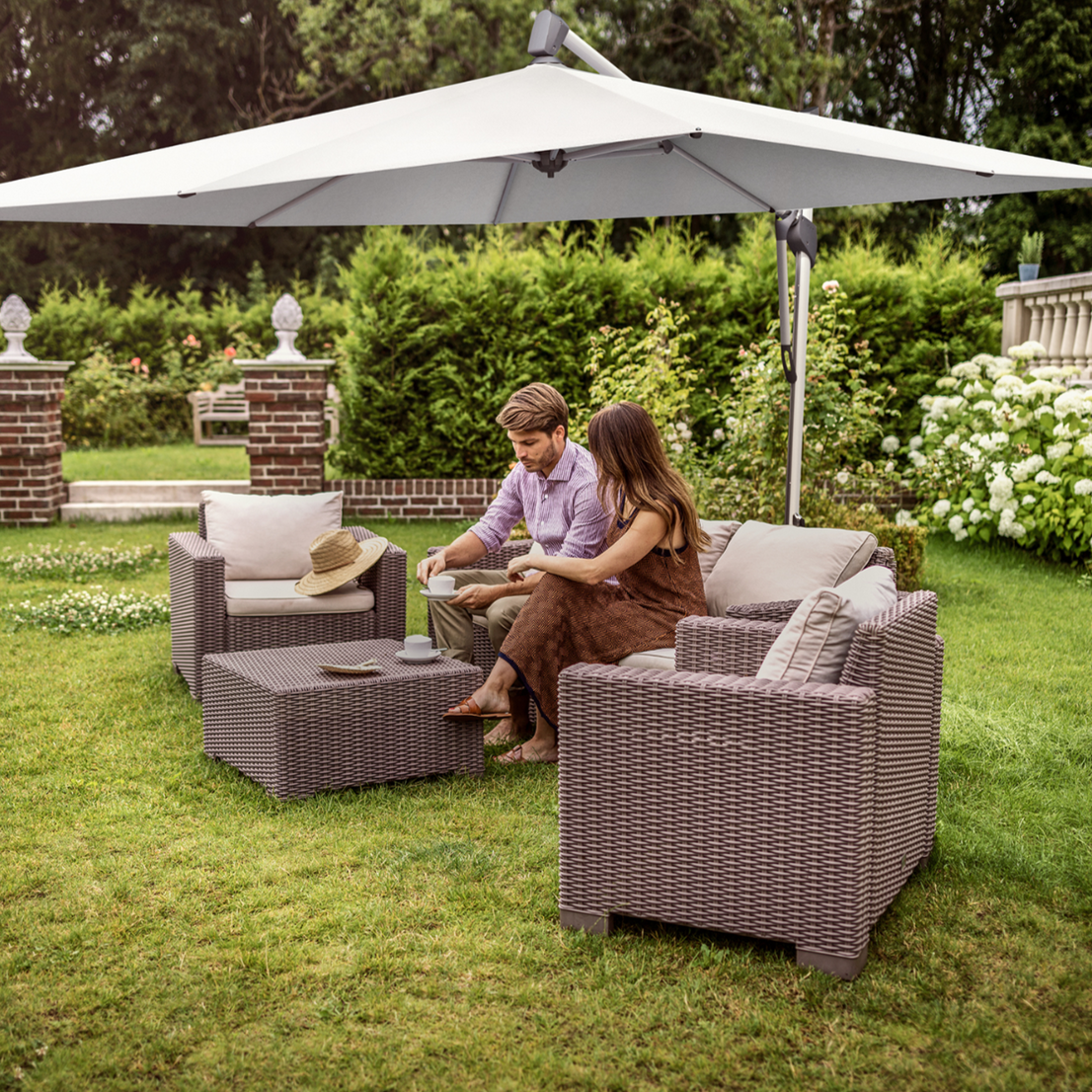 Glatz Sombrano Class 2 Square 300cm Parasol in Cream