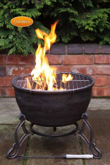 Gardeco Elidir cast iron fire bowl including BBQ grill