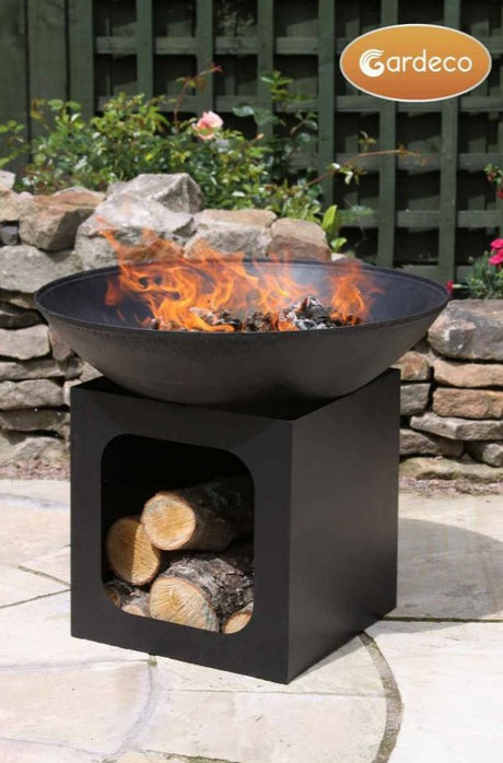 Gardeco Isla Large cast iron fire bowl with log store